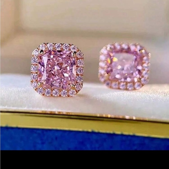 Jewelry - Sparkling Pink Cushion Cut Earrings